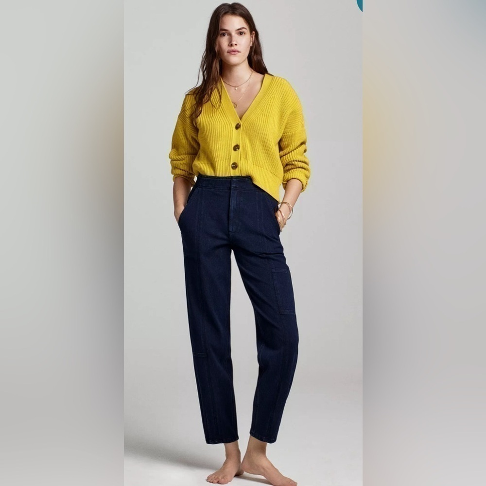 Pilcro Ultra High-Rise Relaxed Jogger Jeans